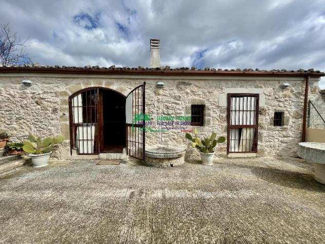 Porzione di casa in vendita a Chiaramonte Gulfi - 3 locali 95mq