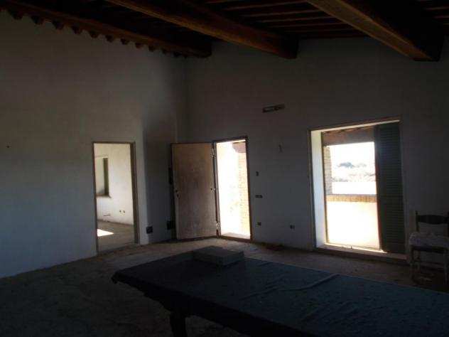 Porzione di casa in vendita a LAVORIA - Crespina Lorenzana 250 mq Rif 778128
