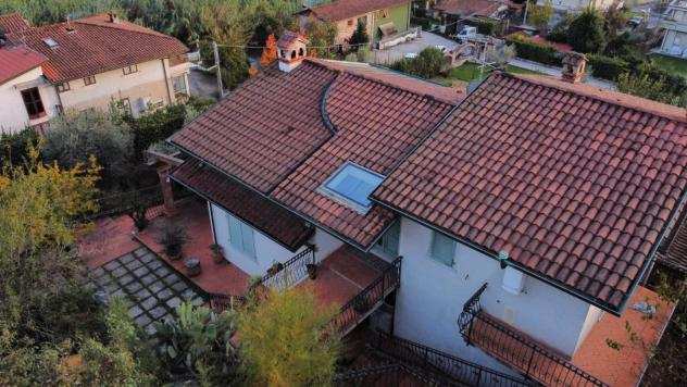 Porzione di casa in vendita a Romagnano - Massa 100 mq Rif 1230564