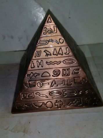 Posacenere in metallo con Coperchio a Piramide - Egitto
