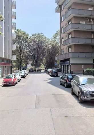 POZZO STRADA  TRILOCALE CON PORTINERIA 600 EURO