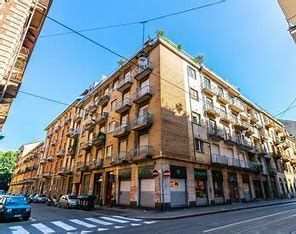 Pressi VIA SANTA GIULIA bilocale RISTRUTTURATO