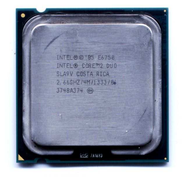 Processore Intel Pentium E6750 Core 2 duo 2,66 Ghz.