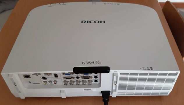 Proiettore professionale Ricoh PJ WX6170N