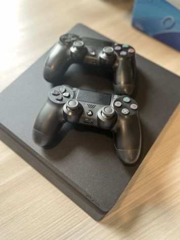 PS4  2 Pad  Red Dead Redemption 2