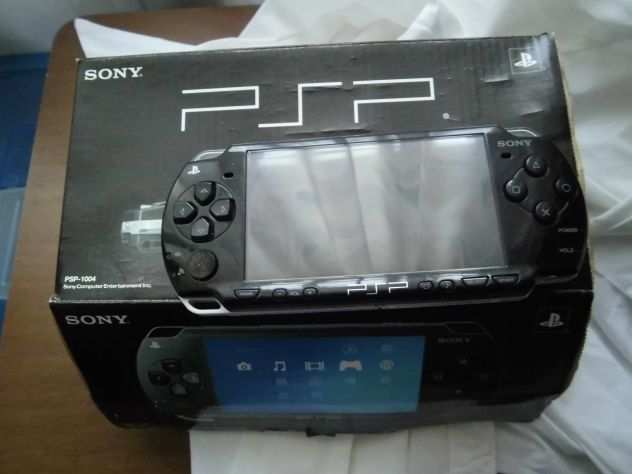 Psp nuova giochi accessori scheda SD nuova