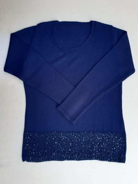 Pullover da donna taglia M, come nuovo.