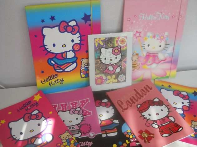 Quaderni, cancelleria, articoli scuola Hello Kitty stock