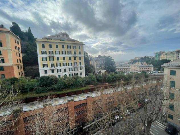 Quadrilocale in affitto a Genova, Castelletto