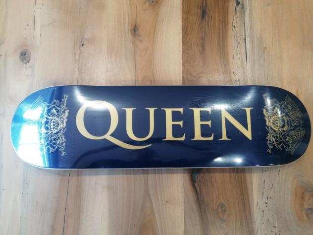 Queen - Queen Gold Crest - Limited Edition Skate Deck - Titoli vari - Articolo memorabilia merce ufficiale - Varie incisioni (come mostrato in descriz