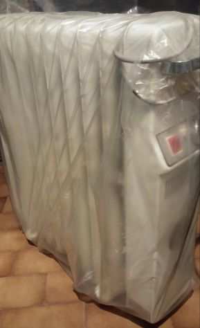RADIATORE ELETTRICO AD OLIO PORTATILE
