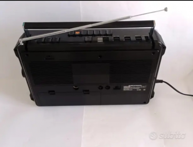Radio a cassette Grundig RR640 Professional.