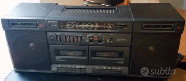 Radio cassette Hitachi annirsquo90