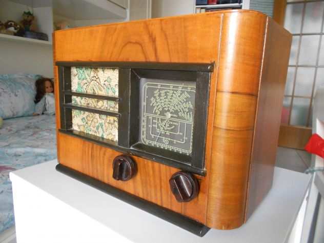 Radio DEpoca a valvole PIONIER Typ U3 Anno 1952