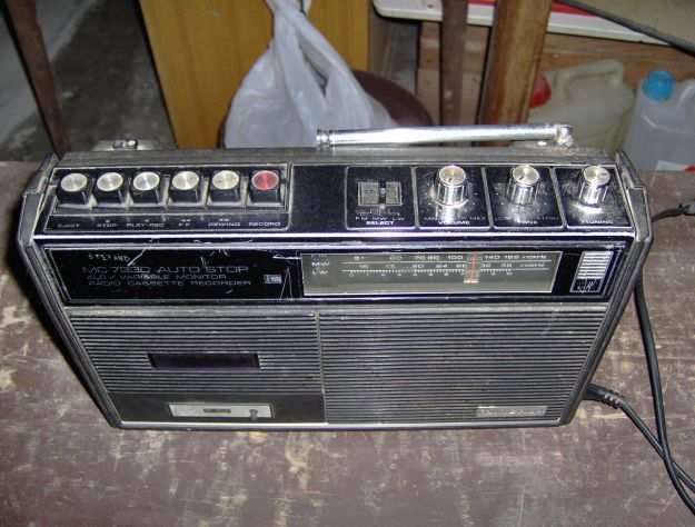 RADIO MINERVA MC 7330