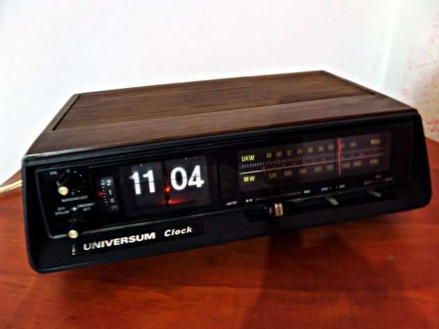 Radiosveglia anni 70, UNIVERSUM Clock Radio W2720