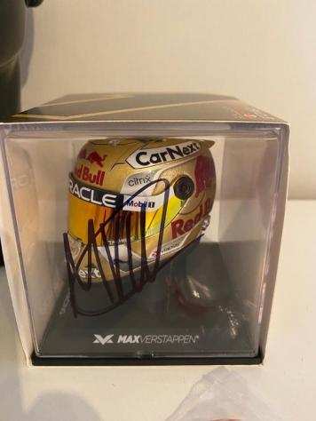 Red Bull - Formula Uno - Max Verstappen - 2022 - 14 Scale helmet