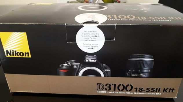 Reflex Nikon D3100  Obiettivo Af-S Dx 18-55 VR