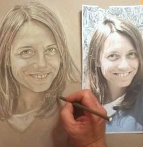 Regala un Ritratto a matita un disegno o in pittura