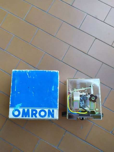 RELE ELETTROMECCANICO OMRON MR2P