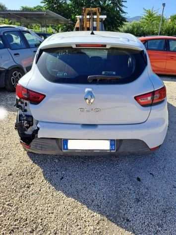 Renault Clio 1.2 benzinaGPL 73cv 2015 incidentata