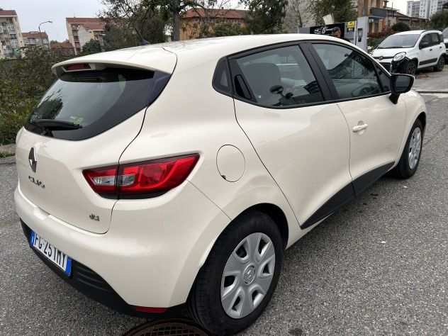 RENAULT Clio 1.5 dci 8V 90CV NEOPATENTATI