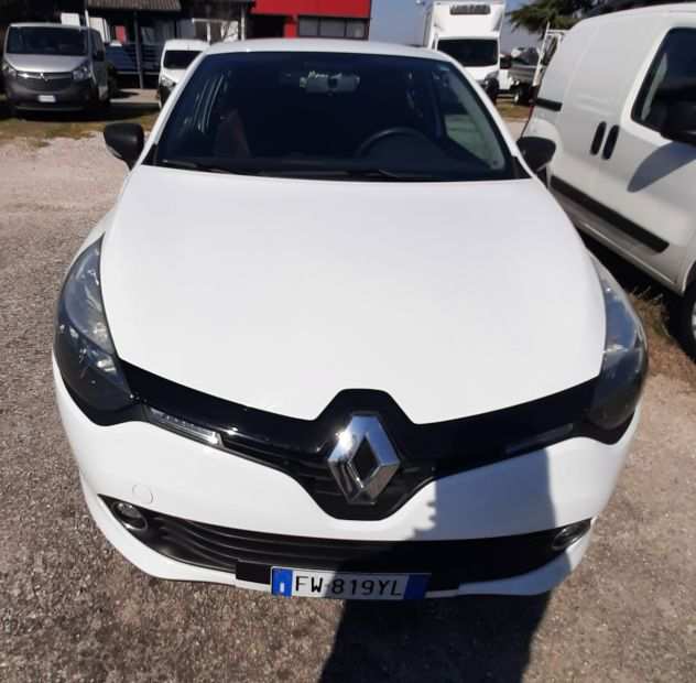 RENAULT CLIO VAN AUTOCARRO 2 POSTI