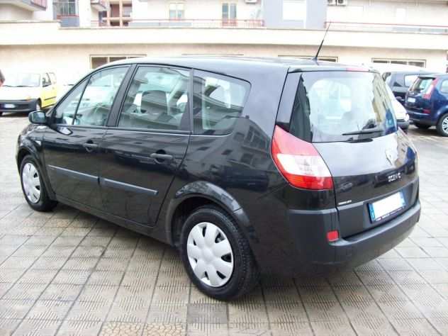 Renault Grand Scenic 1.9 dCi 120CV Dynamique 7posti