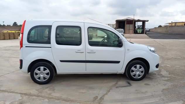 Renault Kangoo 5 posti autocarro 1.5 DCI - 81.500km