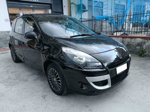RENAULT SCENIC 1.5 DCI X-MODE LUXE