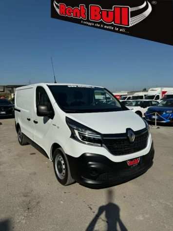 RENAULT TRAFIC FURGONATO LH1 120 CV. PASSO MEDIO TETTO MEDIO RIF1624