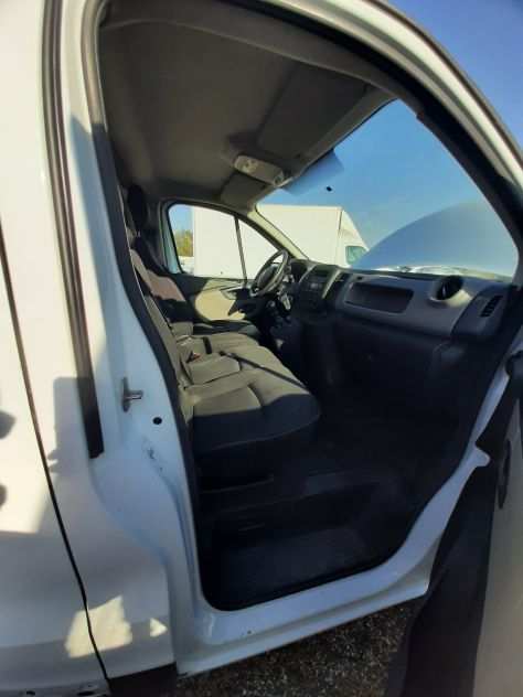 RENAULT TRAFIC FURGONE