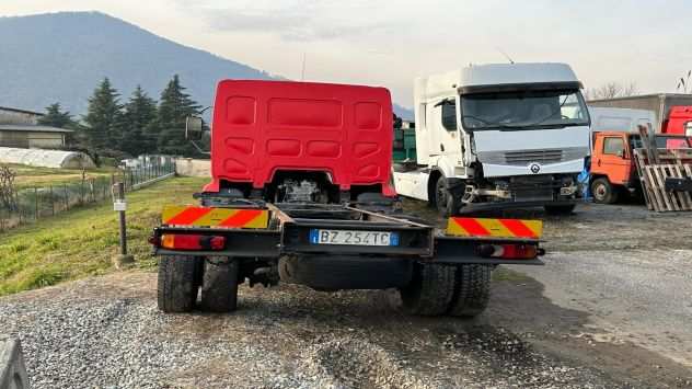 Renault Trucks Midlum ndash Telaio ndash 215 CV