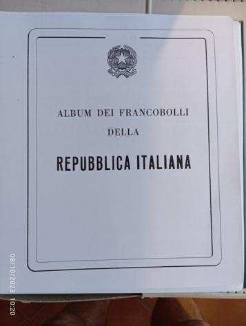Repubblica Italiana - Custodia album con fogli Marini dal 2004 al 2010