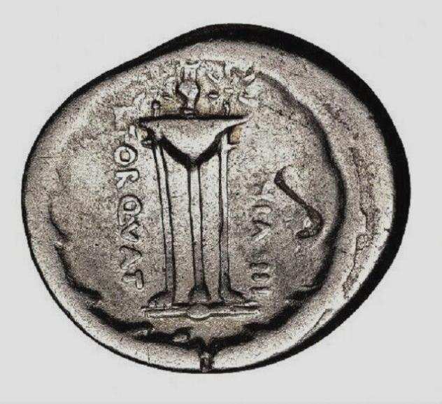 Repubblica romana. Lucius Manlius Torquatus 65 BC. Argento Denarius quotSibyllaquot -rare-