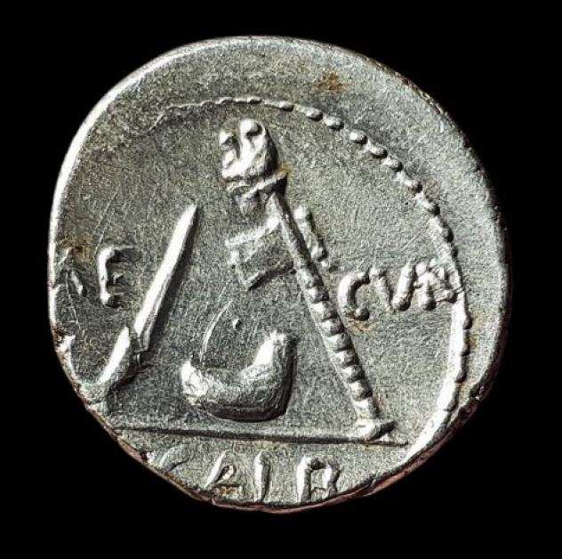 Repubblica romana. P. Sulpicius Galba, 69 BC. Argento Denarius