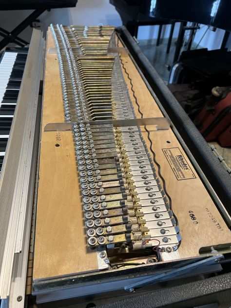 Rhodes Suitcase MKII Seventy-three