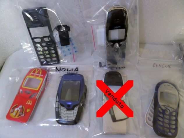 Ricambi e cover cellulari vintage ( Nokia, Ericsson, Motorola ) NUOVI