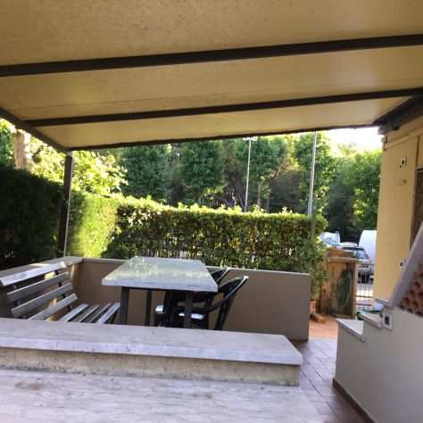Riccione -Affittasi appartamento con giardino privato(Estate 2023)