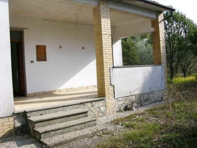 Rif. 195 villa in Avigliano Umbro