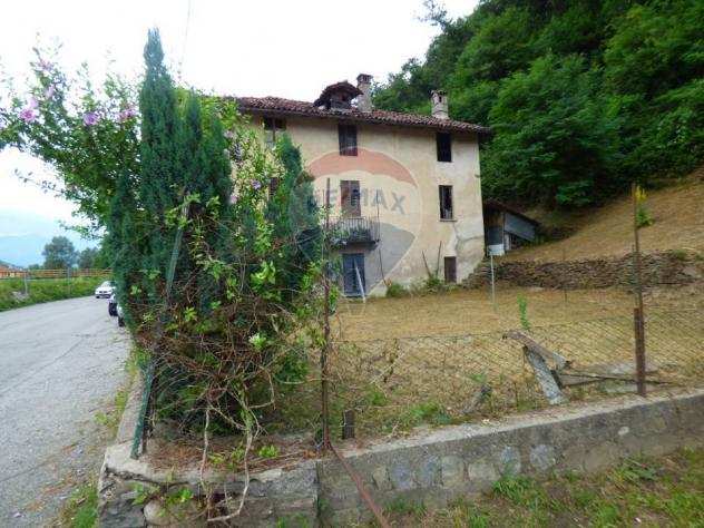 Rif21531009-545 - Porzione di casa in Vendita a Montegrino Valtravaglia - Cucco di 380 mq