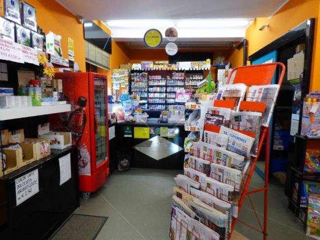 Rif21531009-585 - Attivitagrave Commerciale in Vendita a Laveno-Mombello di 50 mq