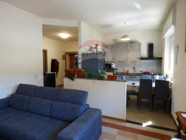 Rif21531009-674 - Appartamento in Vendita a Luino di 85 mq