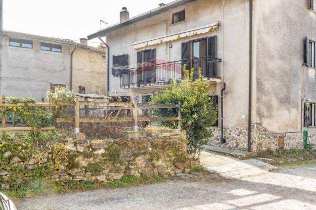 Rif21531036-283 - Porzione di casa in Vendita a Laveno-Mombello - Mombello di 178 mq