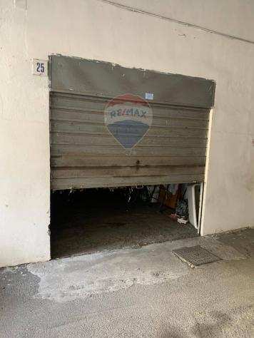Rif30721228-253 - Box  Posto auto in Vendita a Aci Castello di 12 mq