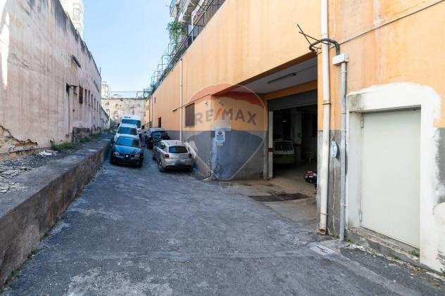 Rif30721231-110 - Locale Commerciale in Vendita a Catania - Viale M. Rapisardi - Lavaggi di 720 mq
