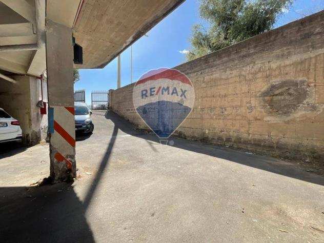 Rif30721296-111 - Box  Posto auto in Vendita a Catania - Viale M. Rapisardi - Lavaggi di 28 mq