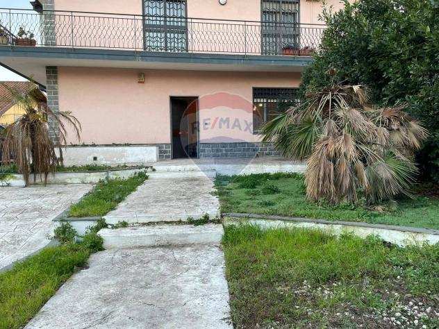 Rif30721345-81 - Casa indipendente in Affitto a Gravina di Catania di 145 mq