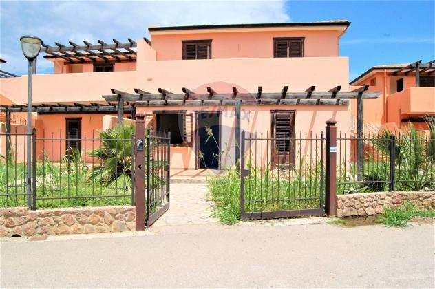 Rif30721483-7 - Appartamento in Vendita a Campofelice di Roccella di 368 mq