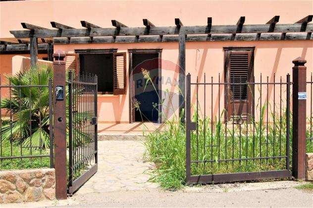 Rif30721483-7 - Appartamento in Vendita a Campofelice di Roccella di 368 mq